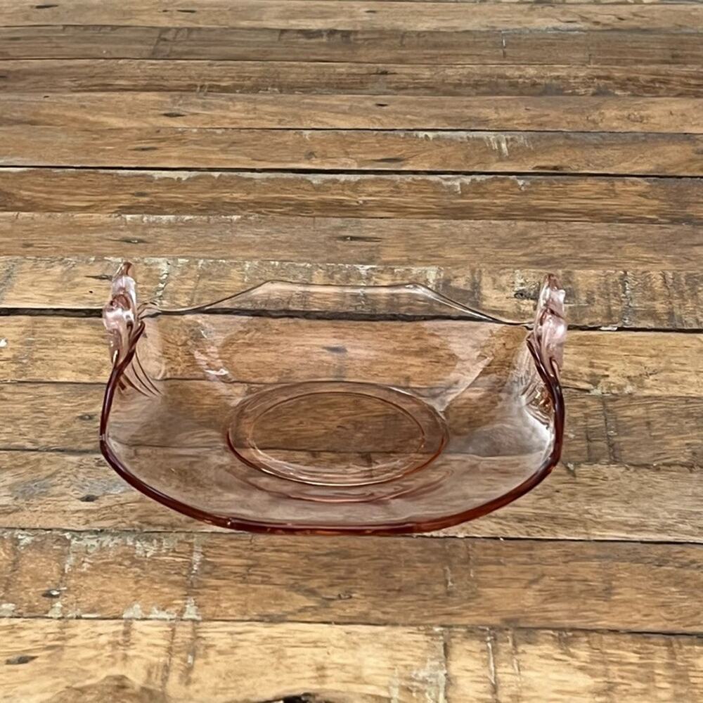 Vintage Small Pink Depression Glass Candy Dish Or Nut Bowl Bow Handles - Picture 2 of 12